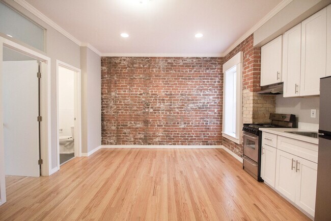 Building Photo - 145 Fell