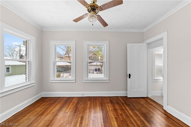 Building Photo - 867 East Blvd