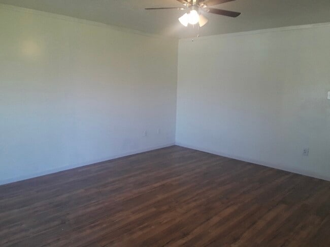 Building Photo - 83 Estelle Cir