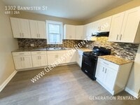 Building Photo - 1302 Bannister St