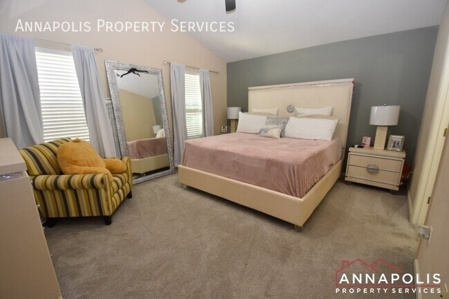 Building Photo - 2711 Summers Ridge Dr