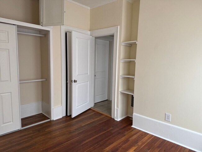 Building Photo - 1766-1768 Oak St