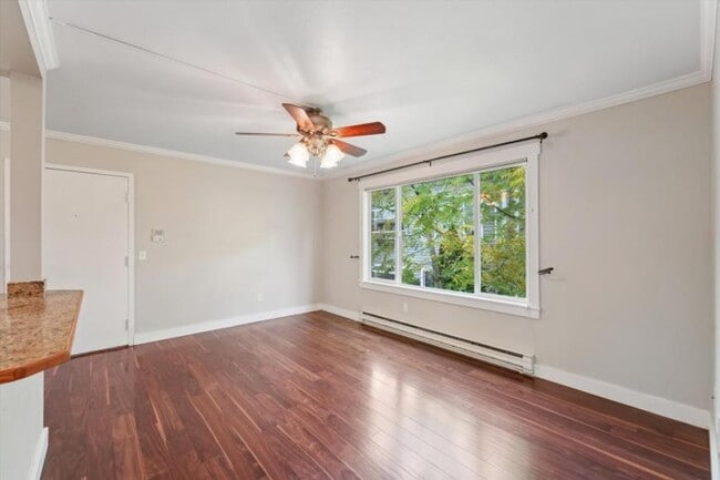 Building Photo - 2 bedroom in Seattle WA 98133