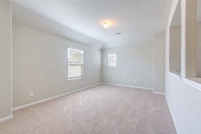 Building Photo - 2534 Sturgeon Wy