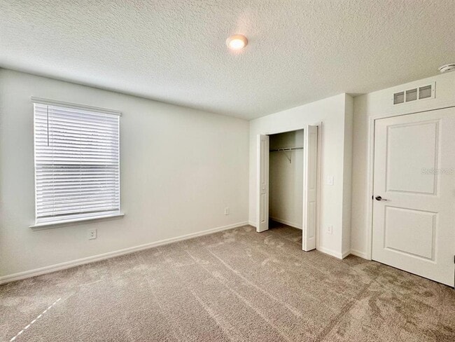 Building Photo - 17554 Pleasantview Blvd