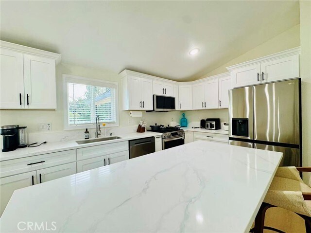 Building Photo - 1741 Warwick St