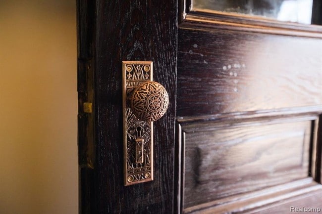 Building Photo - 4305 Trumbull Ave