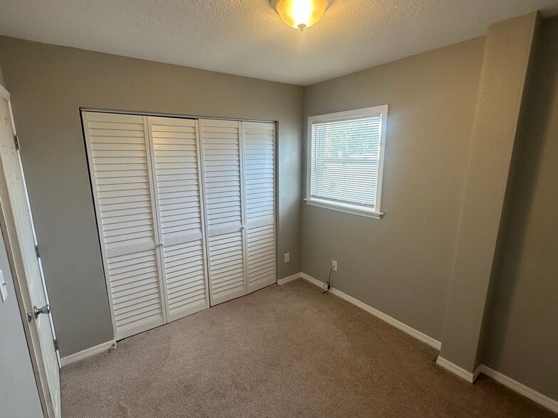 Building Photo - 1221 Court St