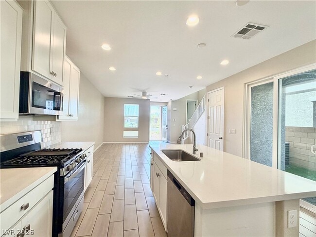 Building Photo - 666 Cottonwood Hl Pl