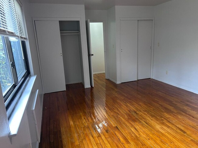 Interior Photo - Hampshire Court Apartments