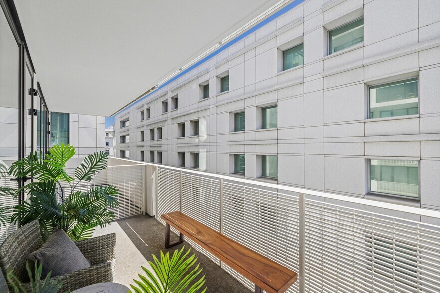 Building Photo - 555 Golden Gate Ave