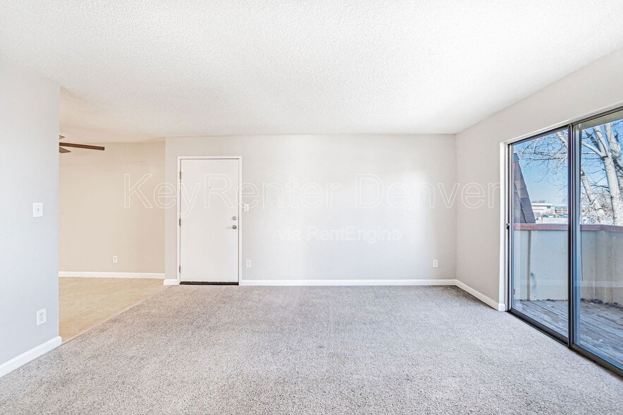 Building Photo - 10211 Ura Ln