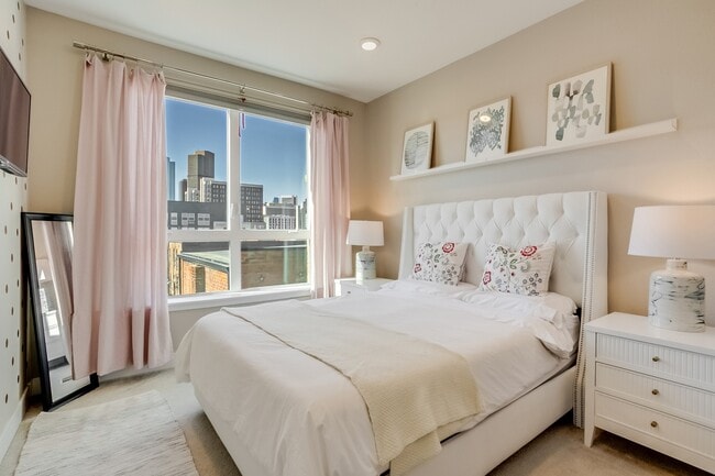 Building Photo - 2426 Welton St