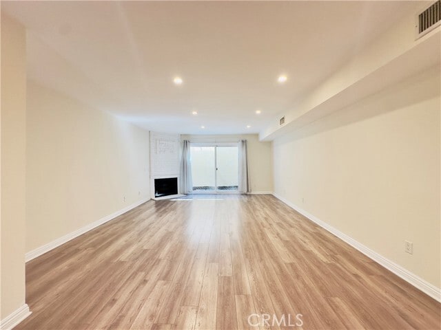 Building Photo - 525 E Verdugo Ave