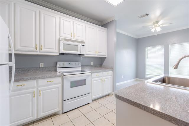 Building Photo - 5813 Blackmon Ct