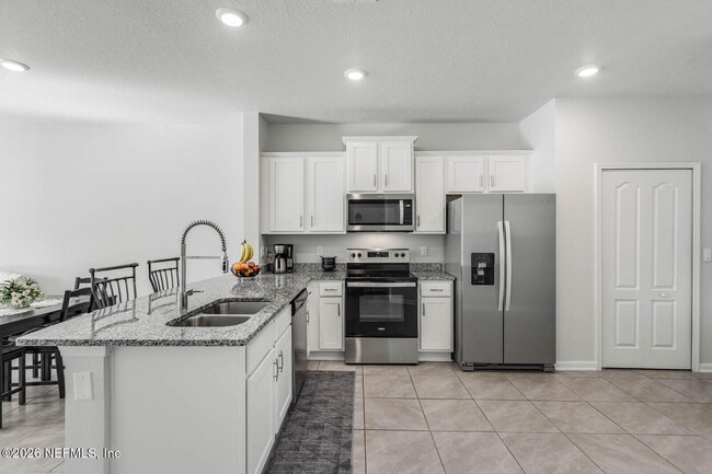 Building Photo - 262 Talulla Trl