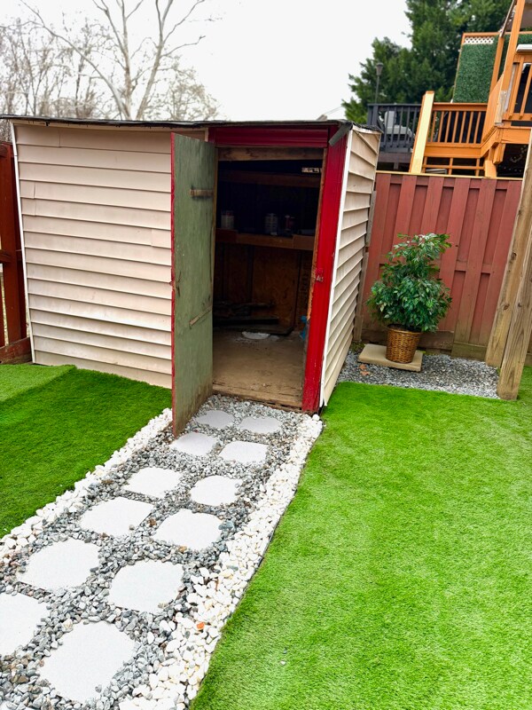 Building Photo - 2004 Fort Pemberton Ct