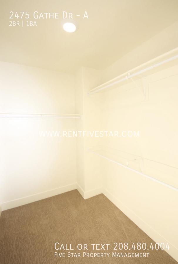 Building Photo - 2475 N Gathe Rd