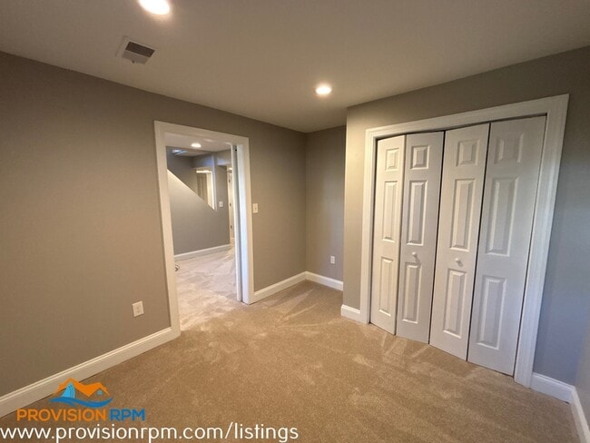 Building Photo - 625 Edwards Rd