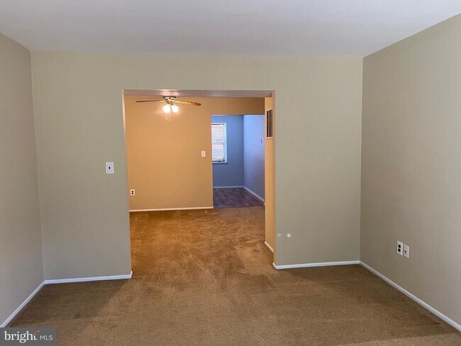 Building Photo - 1508 Silver Ct