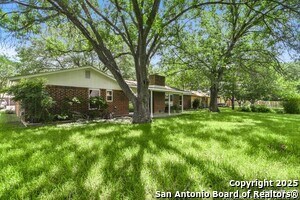 Building Photo - 212 Galvin Dr