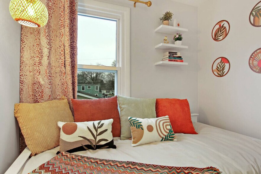 Building Photo - 1104 Elizabeth St