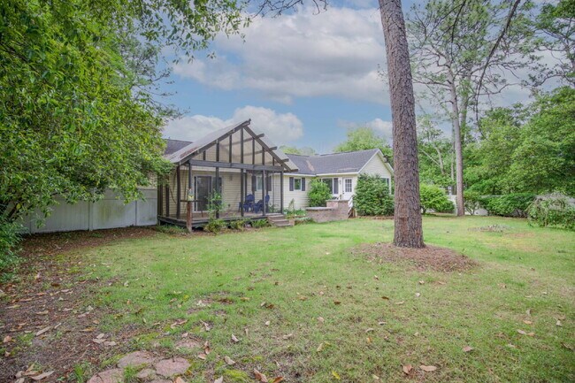 Building Photo - 70 Midlothian Dr