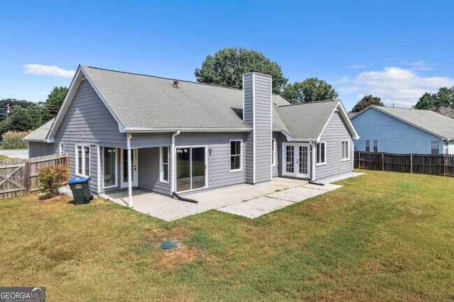 Building Photo - 250 Meadow View Dr