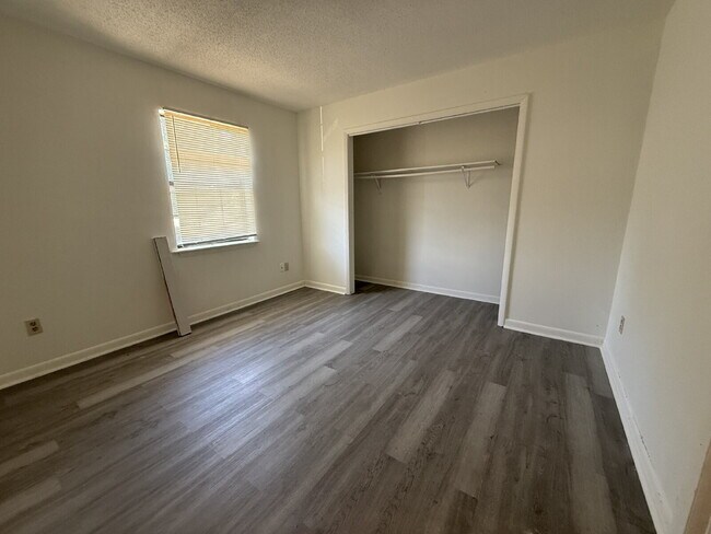 Building Photo - 4916 Cotton Row NW