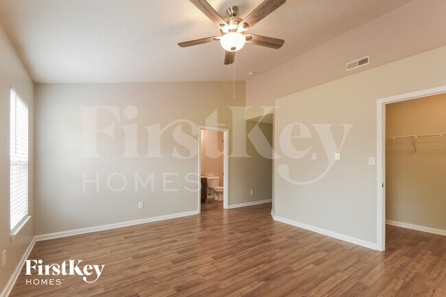 Building Photo - 13365 Kimberlite Dr