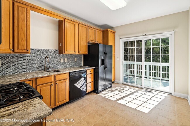 Building Photo - 86 Deepwater Cir