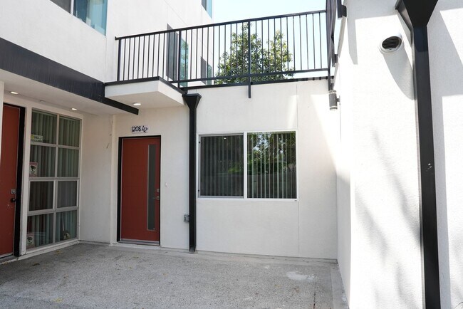 Building Photo - Gemini Townhomes