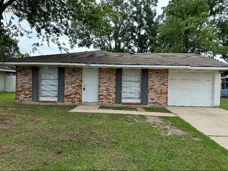 Building Photo - 11639 Auburn Dr