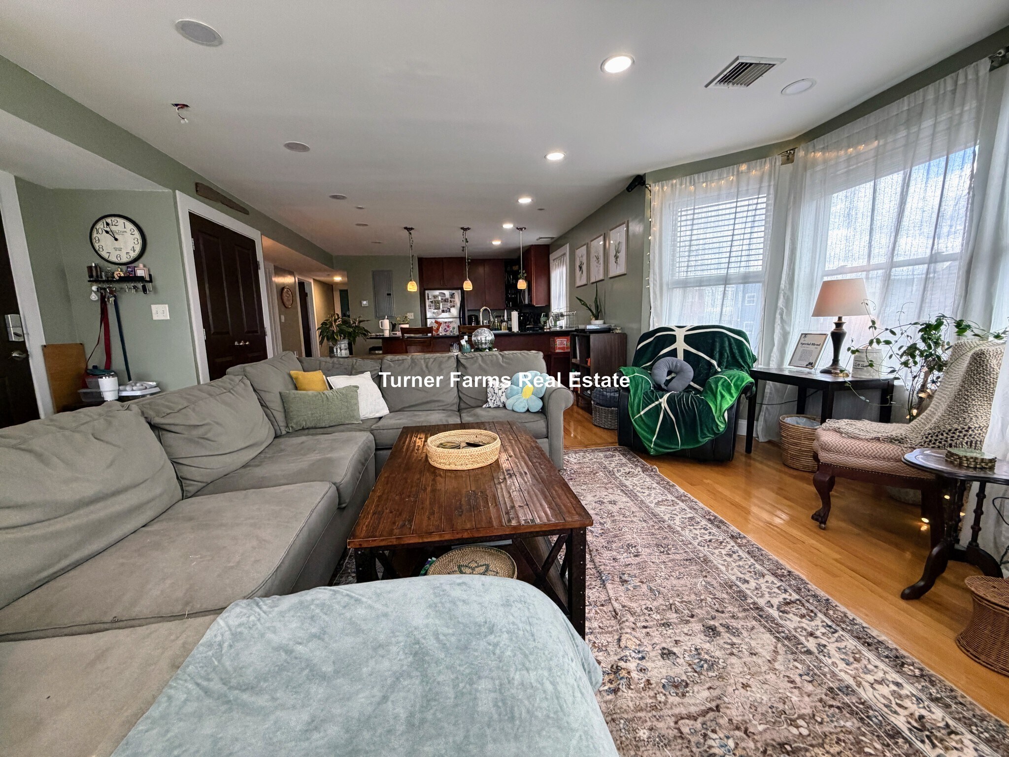 Building Photo - 31 Humphreys St