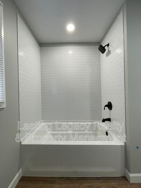 Building Photo - 192 Fostall Dr