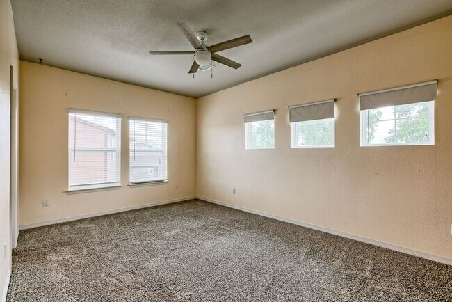 Building Photo - 1695 Grand Ave