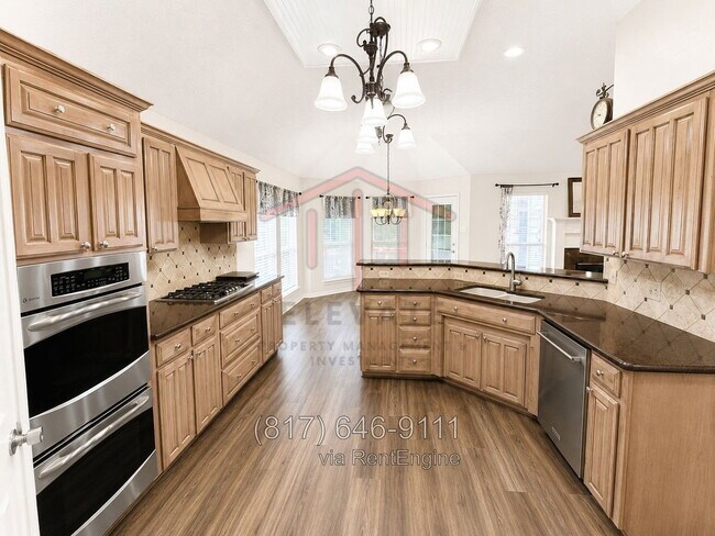 Building Photo - 2117 Pinwood Cir
