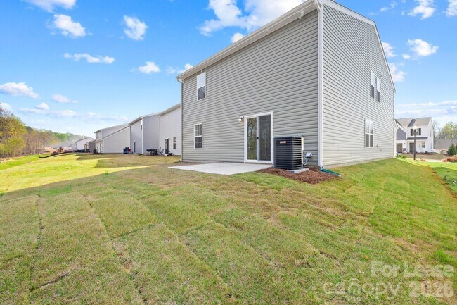 Building Photo - 544 Sand Dunes Dr