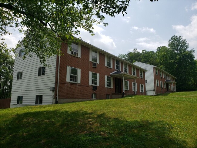 Building Photo - 17 Coventry Rd