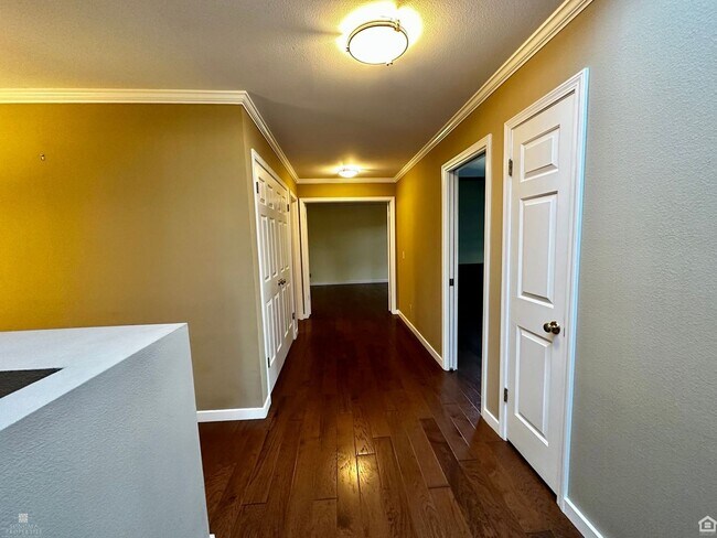 Building Photo - Attractive 3bd/2.5ba Townhouse in Sonoma Greens!