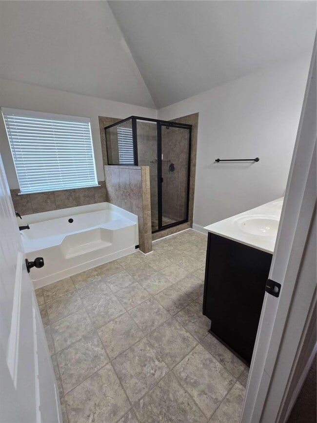 Building Photo - 1429 Stone Ridge Ct