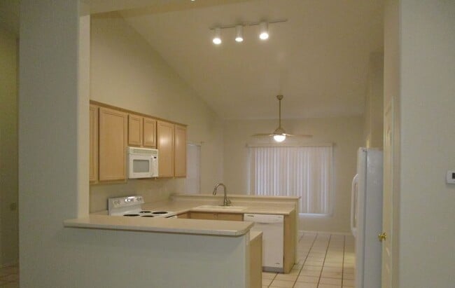 Building Photo - Unfurnished, 1-year long-term rental