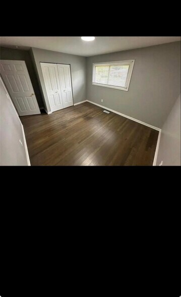 Building Photo - 4640 Edgewood St