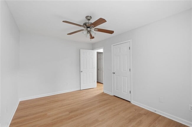 Building Photo - 620 Brook Landing Ct