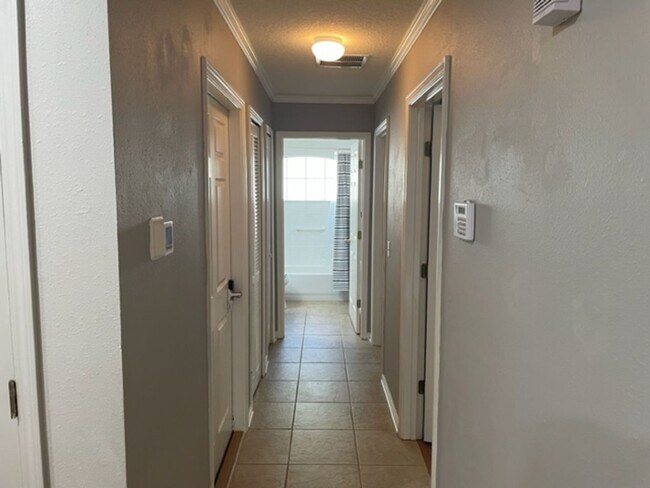Building Photo - Fleming Island Townhouse