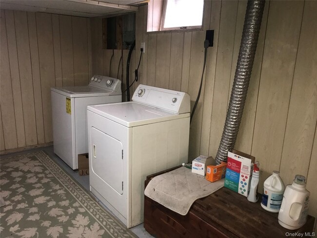 Building Photo - 40 Central Ave