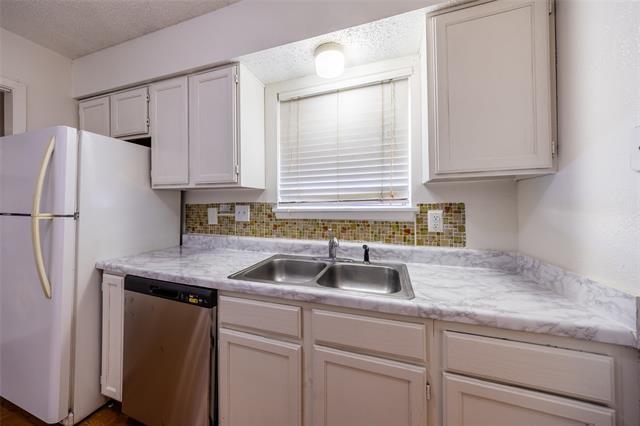 Building Photo - 1805 Spring Creek Pkwy