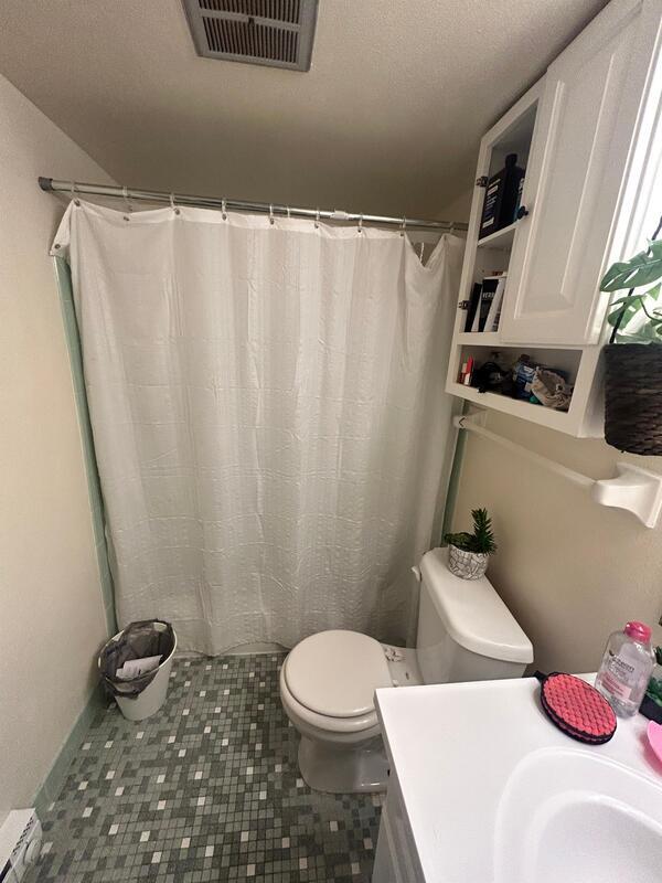 Building Photo - 134 E Johnson St