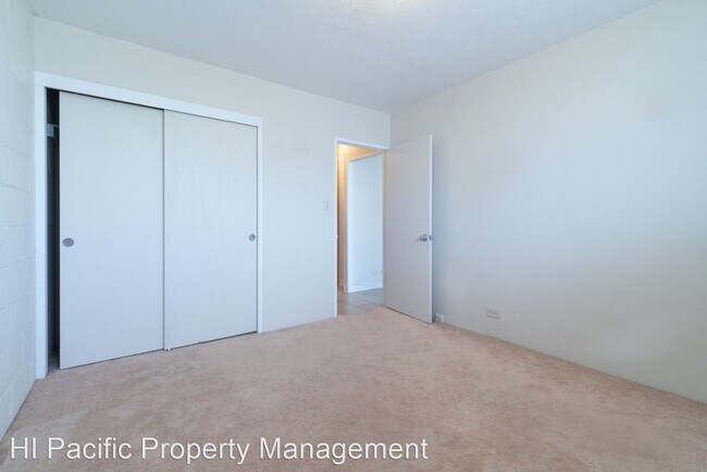 Building Photo - 2 br, 1 bath House - 1426 Keeaumoku St #C21