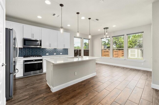 Building Photo - 19011 Pequenia Cove